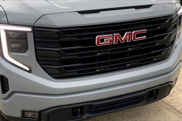 2024 GMC Sierra 1500 Vehicle Photo in TOPEKA, KS 66609-0000