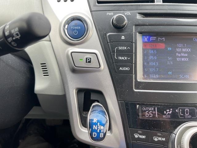 2014 Toyota Prius v Vehicle Photo in GREEN BAY, WI 54304-5303
