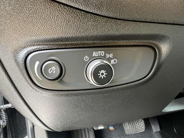 2022 Chevrolet Equinox Vehicle Photo in Roslyn, NY 11576