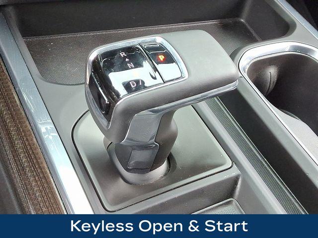 2024 Chevrolet Silverado 1500 Vehicle Photo in DANBURY, CT 06810-5034