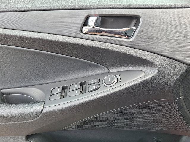 2013 Hyundai SONATA Vehicle Photo in Philadelphia, PA 19116