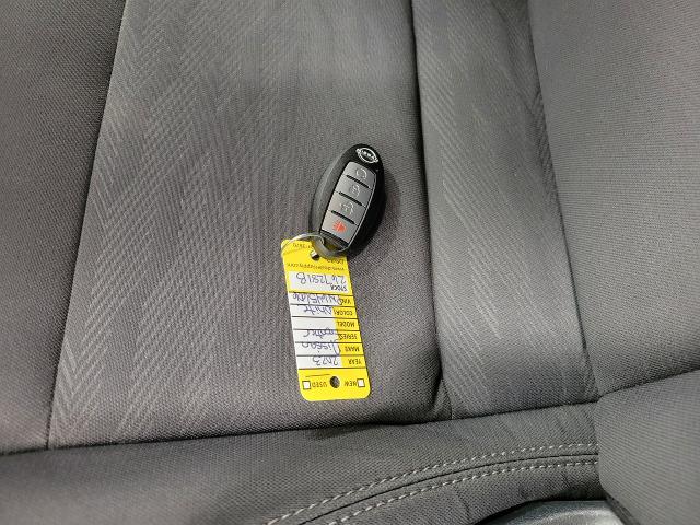 2023 Nissan Frontier Vehicle Photo in APPLETON, WI 54914-4656