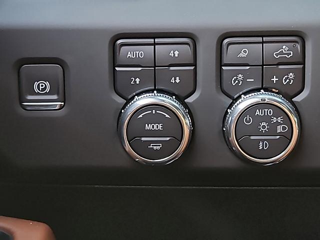 2025 GMC Sierra 2500 HD Vehicle Photo in TREVOSE, PA 19053-4984