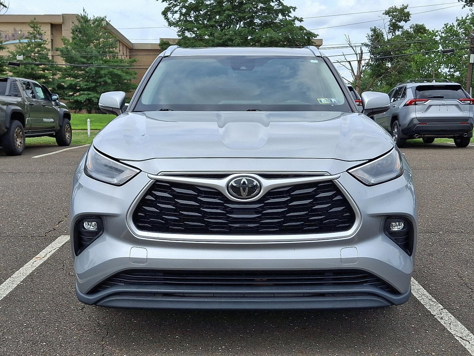 2021 Toyota Highlander Vehicle Photo in Trevose, PA 19053