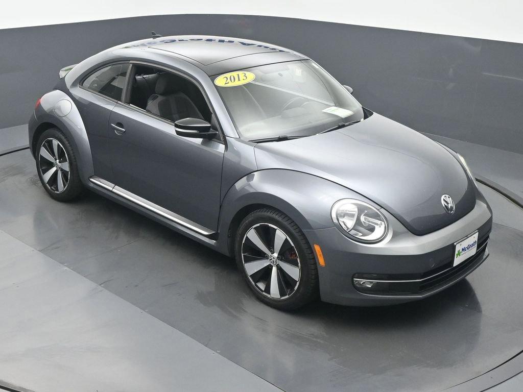 2013 Volkswagen Beetle Coupe Vehicle Photo in Marion, IA 52302