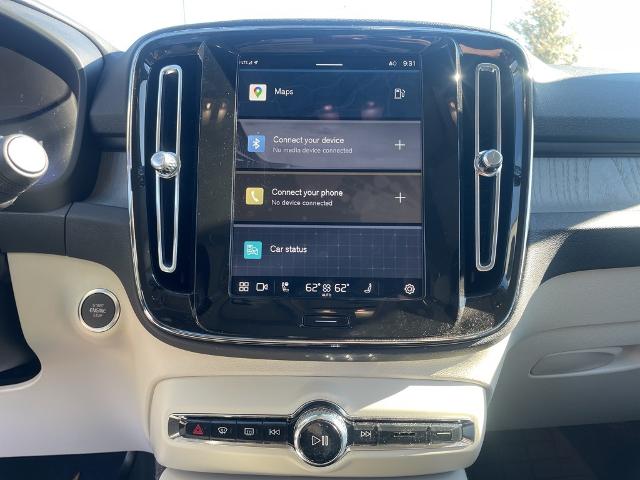 2025 Volvo XC40 Vehicle Photo in Grapevine, TX 76051