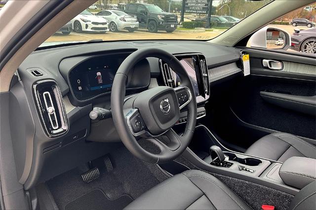 2025 Volvo XC40 Vehicle Photo in Houston, TX 77007