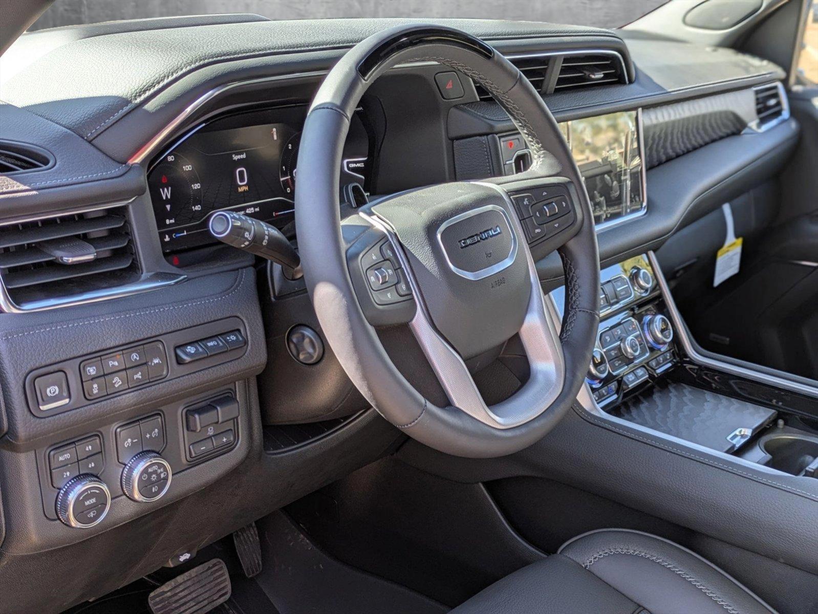 2024 GMC Yukon XL Vehicle Photo in GOLDEN, CO 80401-3850