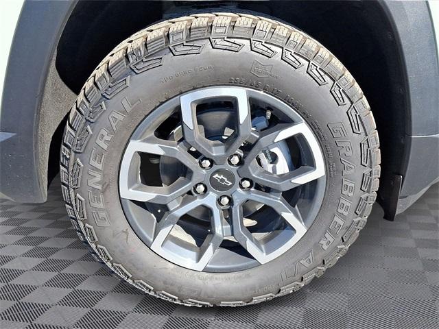 2025 Chevrolet Equinox Vehicle Photo in LEWES, DE 19958-4935