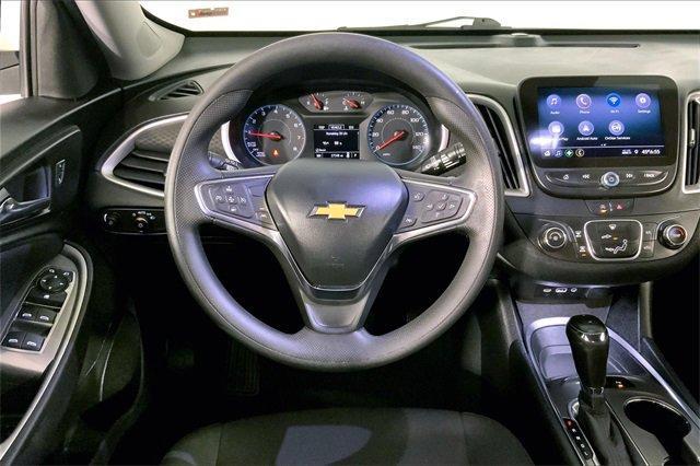 2020 Chevrolet Malibu Vehicle Photo in INDEPENDENCE, MO 64055-1314