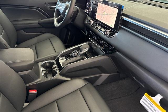 2025 GMC Canyon Vehicle Photo in ELK GROVE, CA 95757-8703