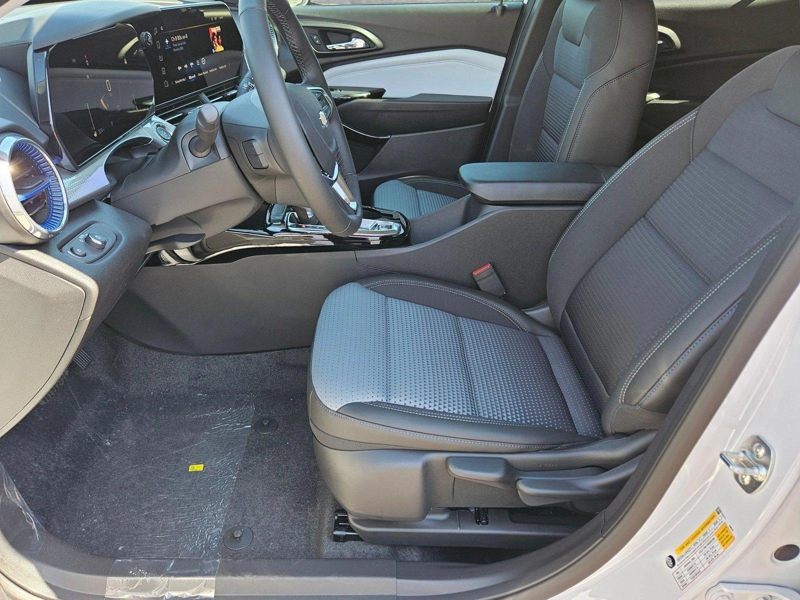 2025 Chevrolet Trax Vehicle Photo in PEORIA, AZ 85382-3715