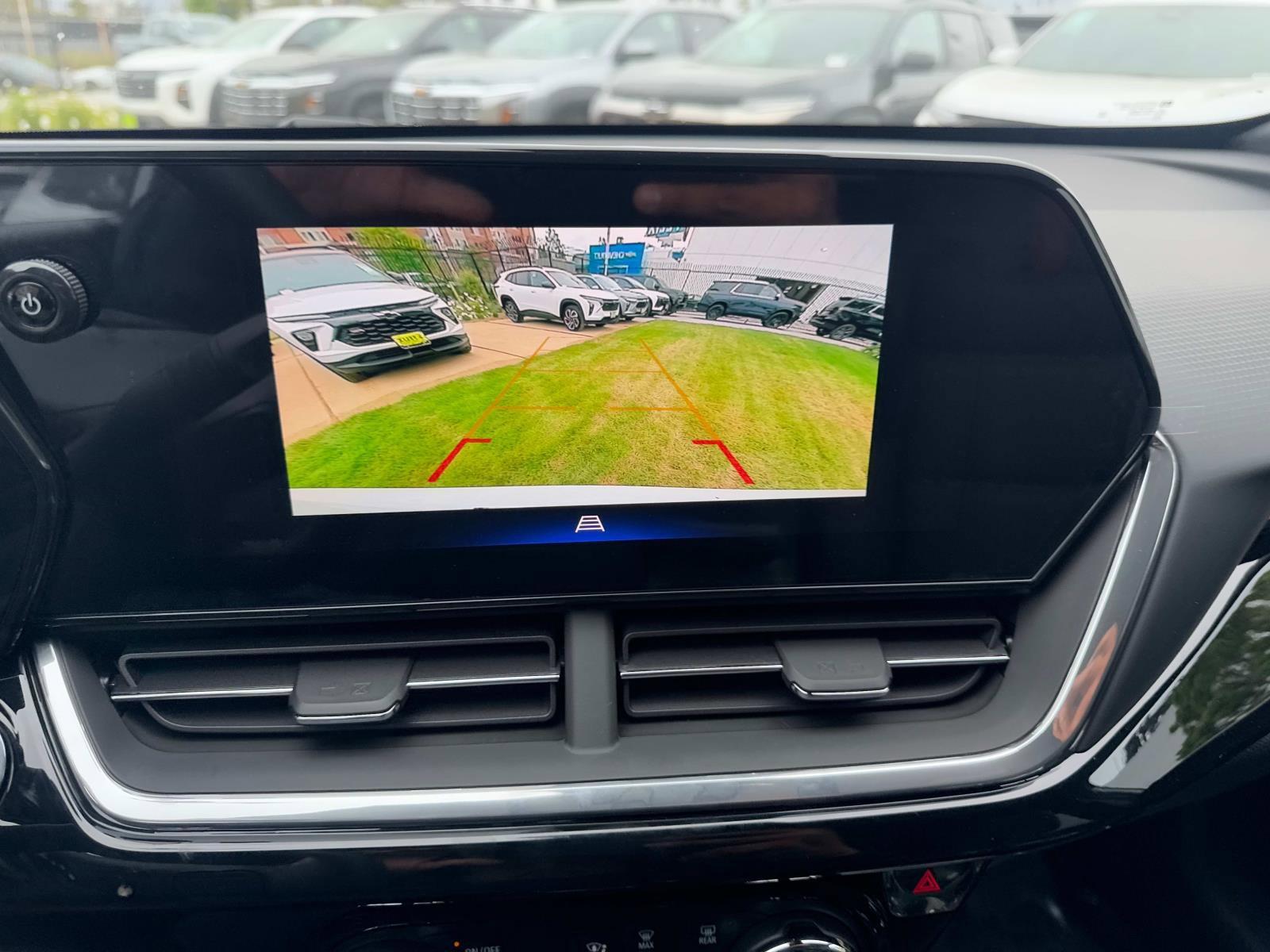 2025 Chevrolet Trax Vehicle Photo in LOS ANGELES, CA 90007-3794