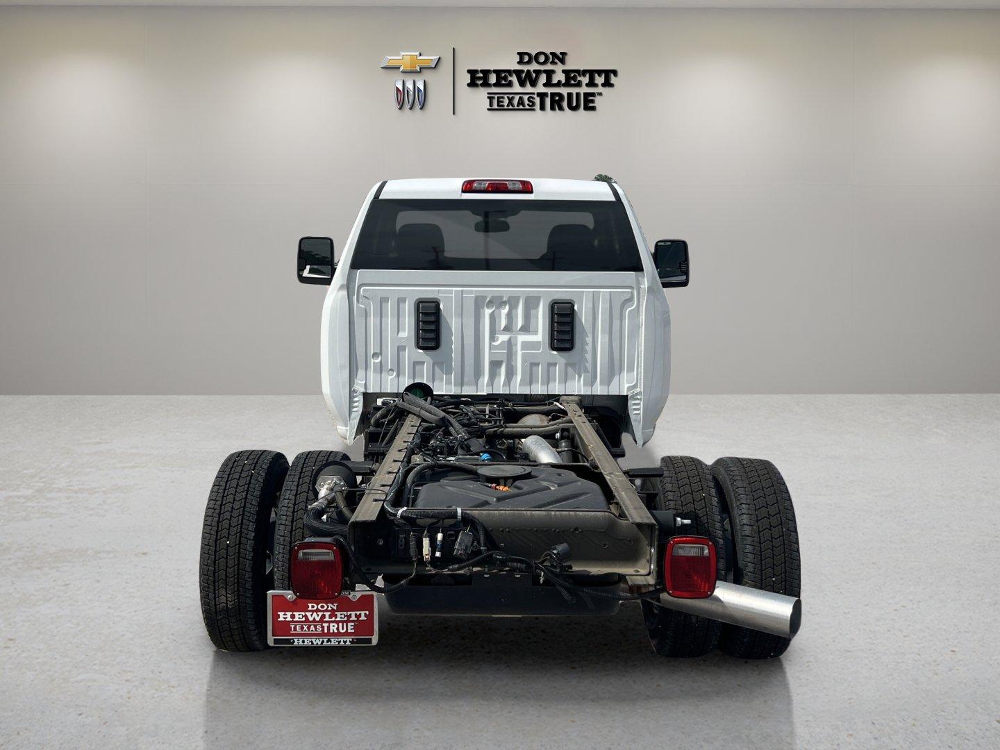 2025 Chevrolet Silverado 3500 HD Chassis Cab Vehicle Photo in GEORGETOWN, TX 78626-7508