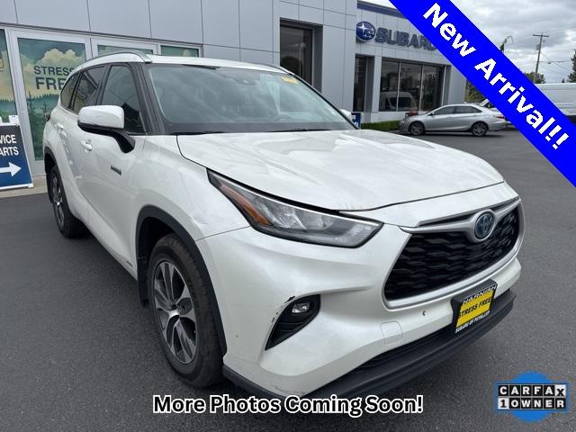 2020 Toyota Highlander Vehicle Photo in Puyallup, WA 98371