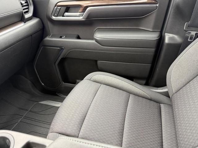 2023 Chevrolet Silverado 1500 Vehicle Photo in COLUMBIA, MO 65203-3903