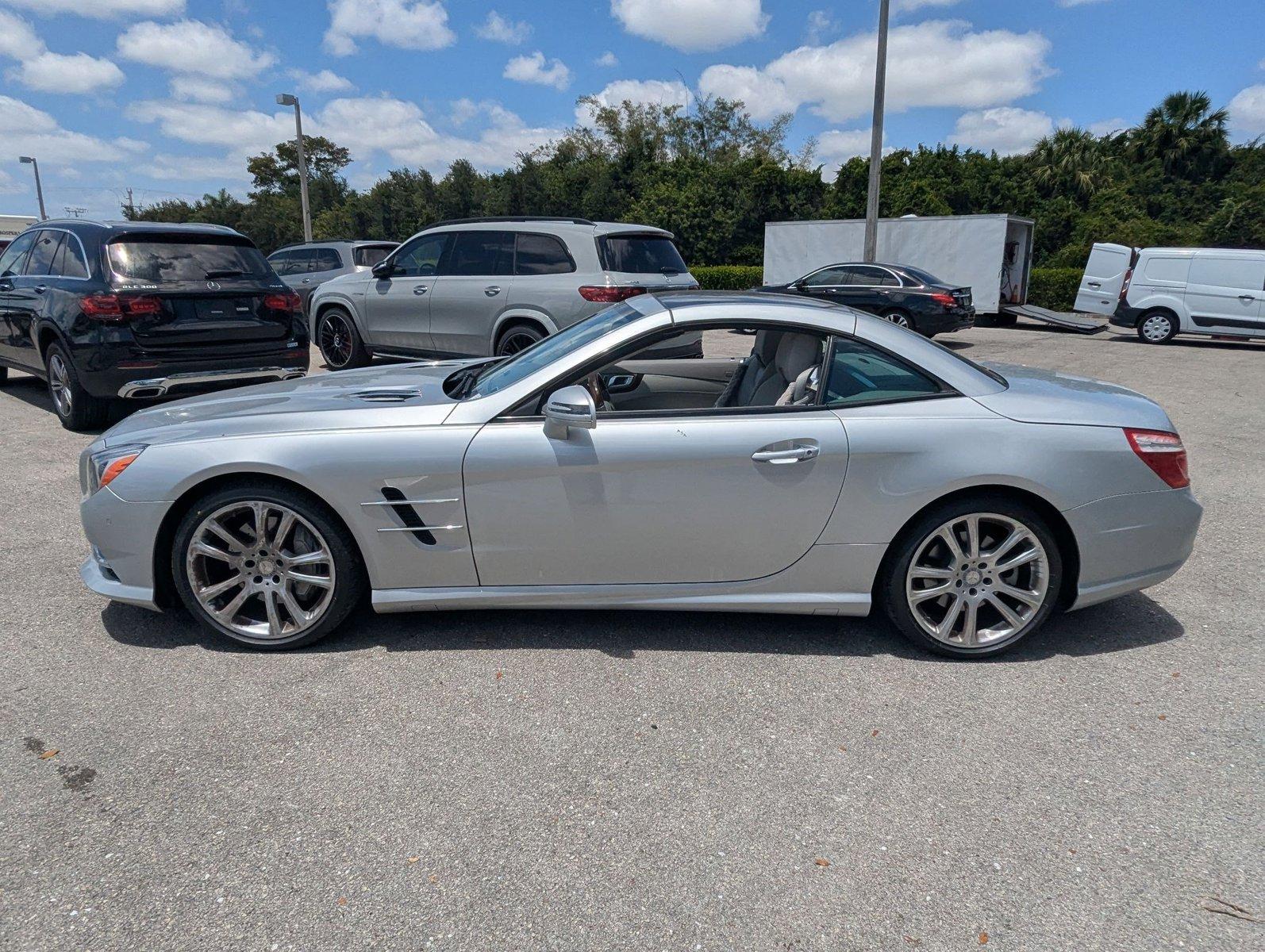 2013 Mercedes-Benz SL-Class Vehicle Photo in Delray Beach, FL 33444
