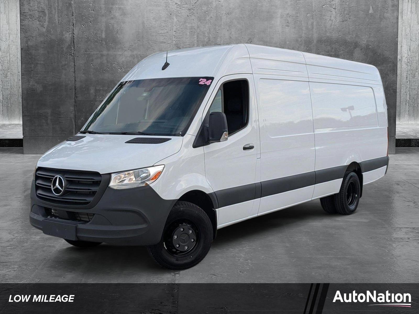 2024 Mercedes-Benz Sprinter Cargo Van Vehicle Photo in PEMBROKE PINES, FL 33024-6534