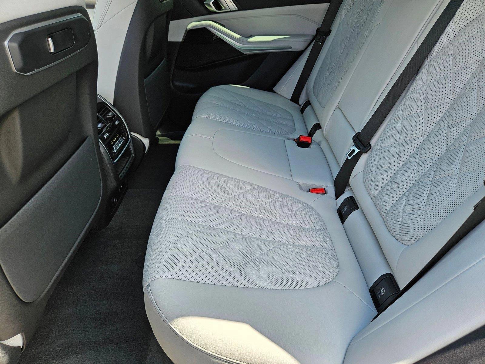 2024 BMW X5 xDrive50e Vehicle Photo in Hollywood, FL 33021