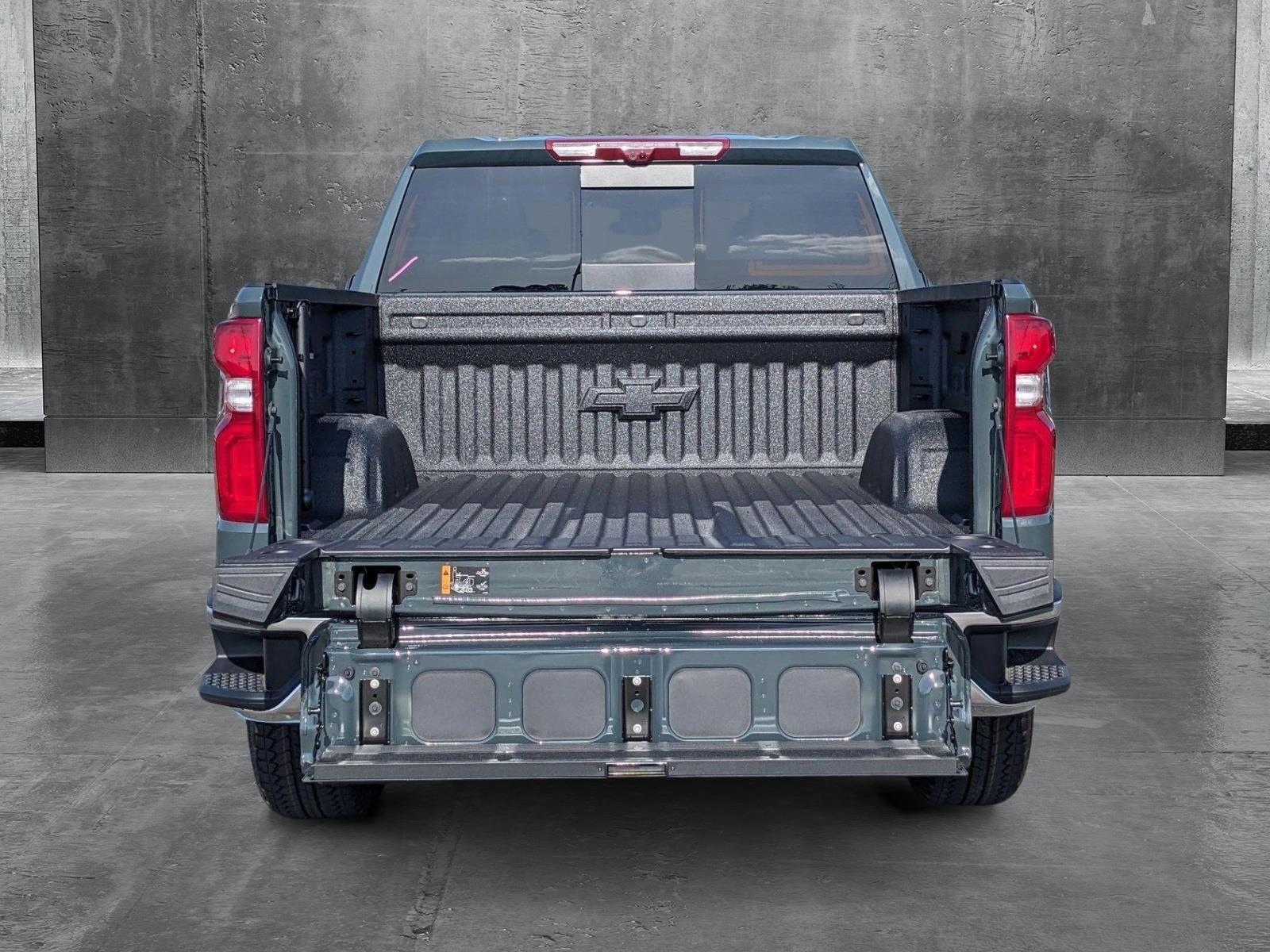 2025 Chevrolet Silverado 1500 Vehicle Photo in HOUSTON, TX 77034-5009
