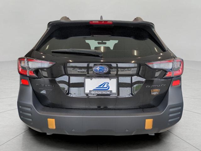 2025 Subaru Outback Vehicle Photo in Green Bay, WI 54304
