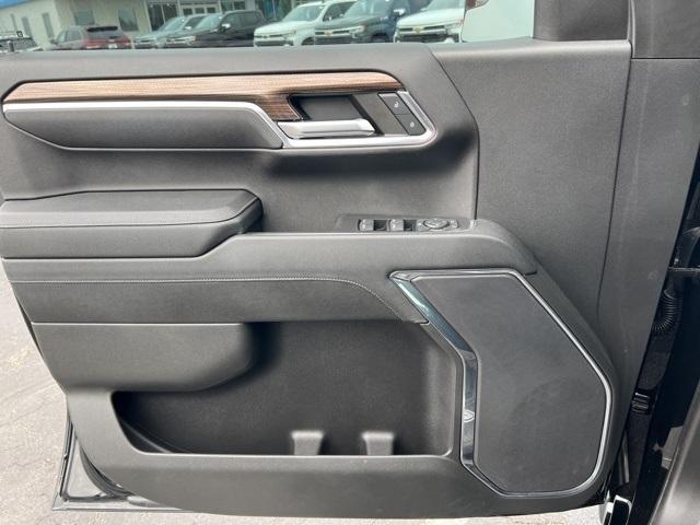 2023 Chevrolet Silverado 1500 Vehicle Photo in GREEN BAY, WI 54304-5303