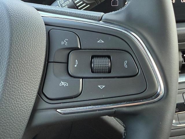2025 Buick Envista Vehicle Photo in COLUMBIA, MO 65203-3903