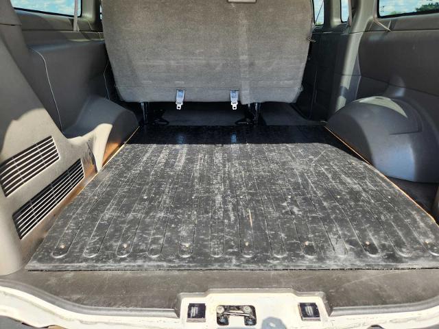 2015 Chevrolet Express Passenger Vehicle Photo in DENTON, TX 76210-9321