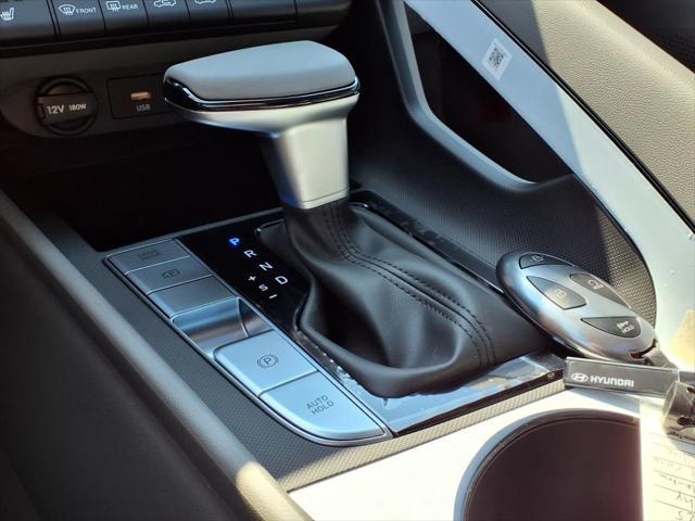 2025 Hyundai ELANTRA Vehicle Photo in Peoria, IL 61615