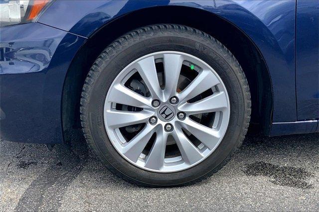 2011 Honda Accord Sdn Vehicle Photo in INDEPENDENCE, MO 64055-1377