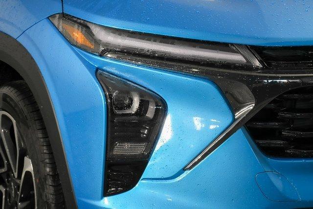 2025 Chevrolet Trax Vehicle Photo in PUYALLUP, WA 98371-4149