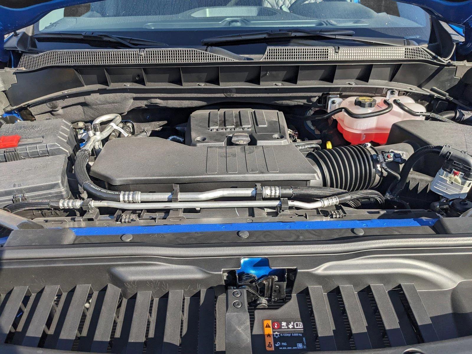 2025 Chevrolet Silverado 1500 Vehicle Photo in MIAMI, FL 33172-3015