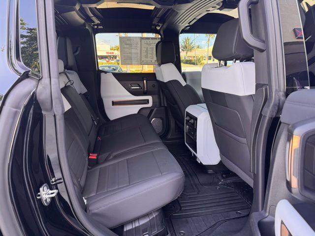 2024 GMC HUMMER EV Pickup Vehicle Photo in DELRAY BEACH, FL 33483-3294