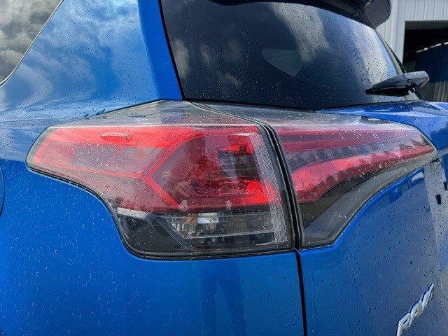 2018 Toyota RAV4 Vehicle Photo in Mechanicsburg, PA 17050-1707