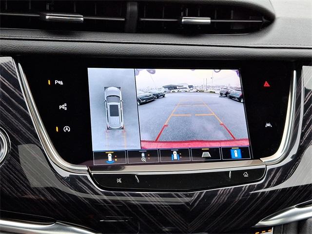 2025 Cadillac XT6 Vehicle Photo in ALLENTOWN, PA 18103-7399