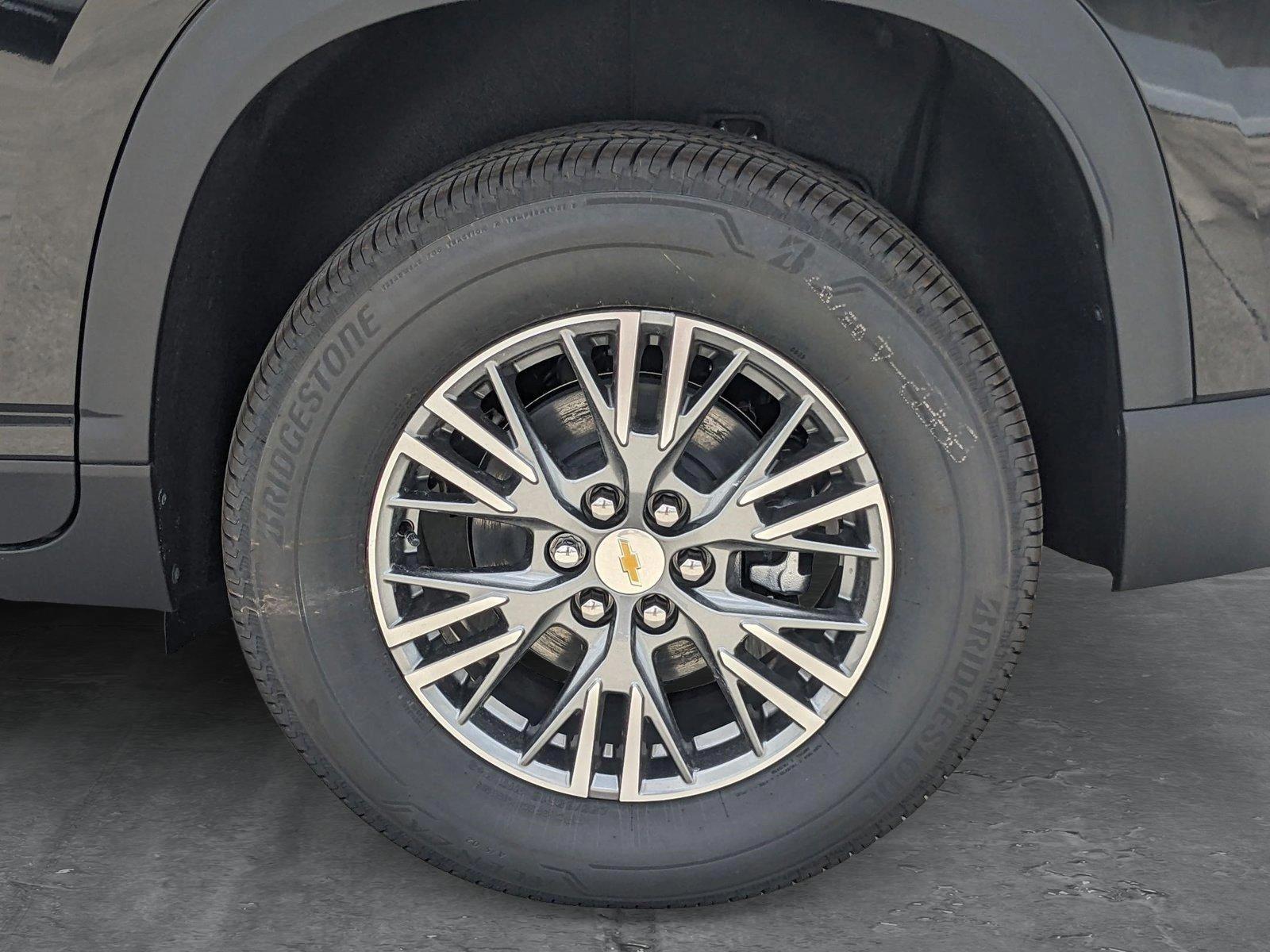 2025 Chevrolet Traverse Vehicle Photo in MIAMI, FL 33172-3015