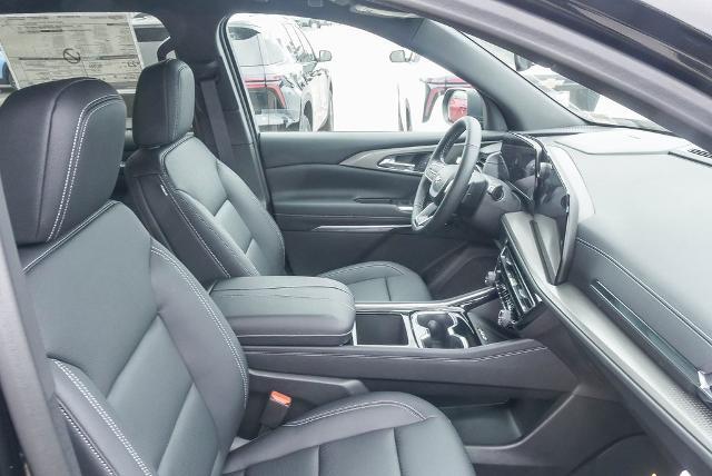 2025 Chevrolet Traverse Vehicle Photo in VENTURA, CA 93003-8585