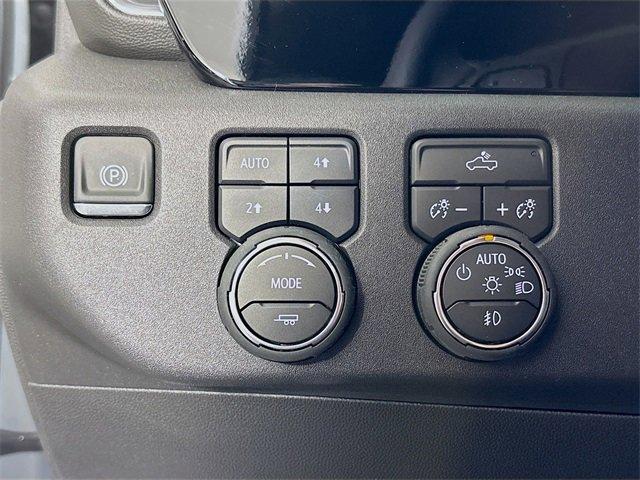 2025 Chevrolet Silverado 1500 Vehicle Photo in PUYALLUP, WA 98371-4149
