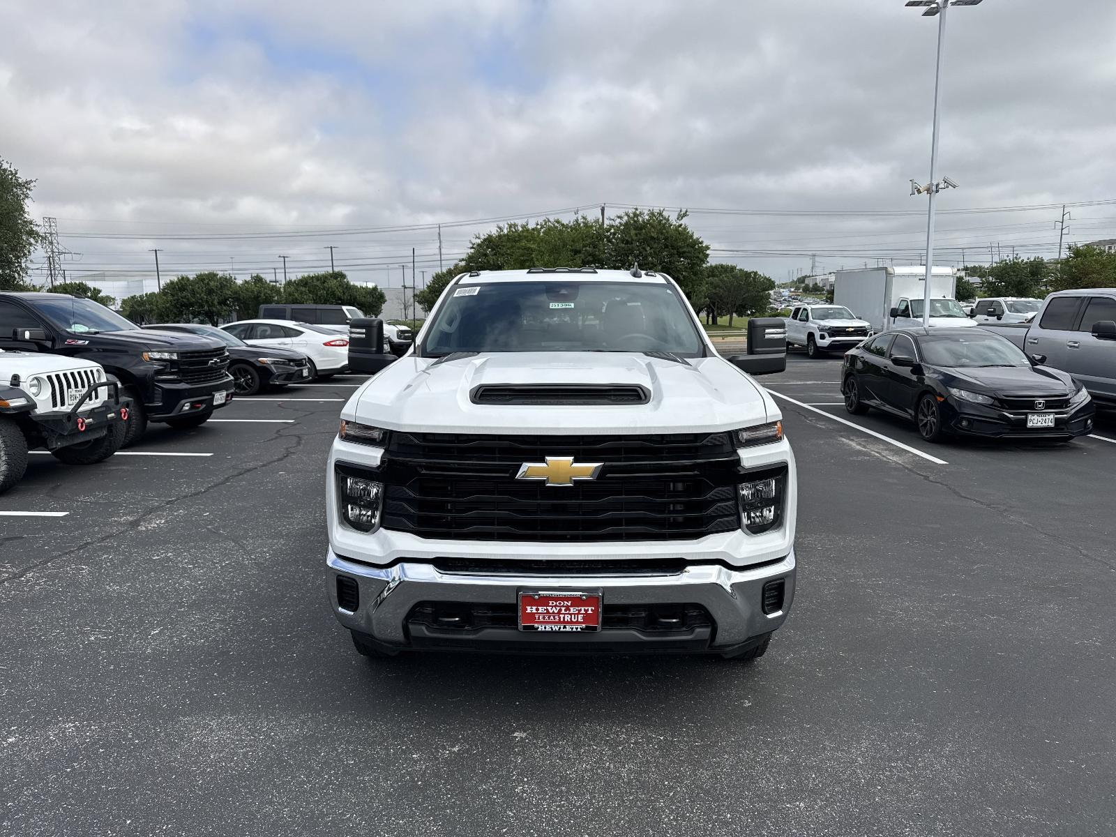 2025 Chevrolet Silverado 3500 HD Chassis Cab Vehicle Photo in GEORGETOWN, TX 78626-7508