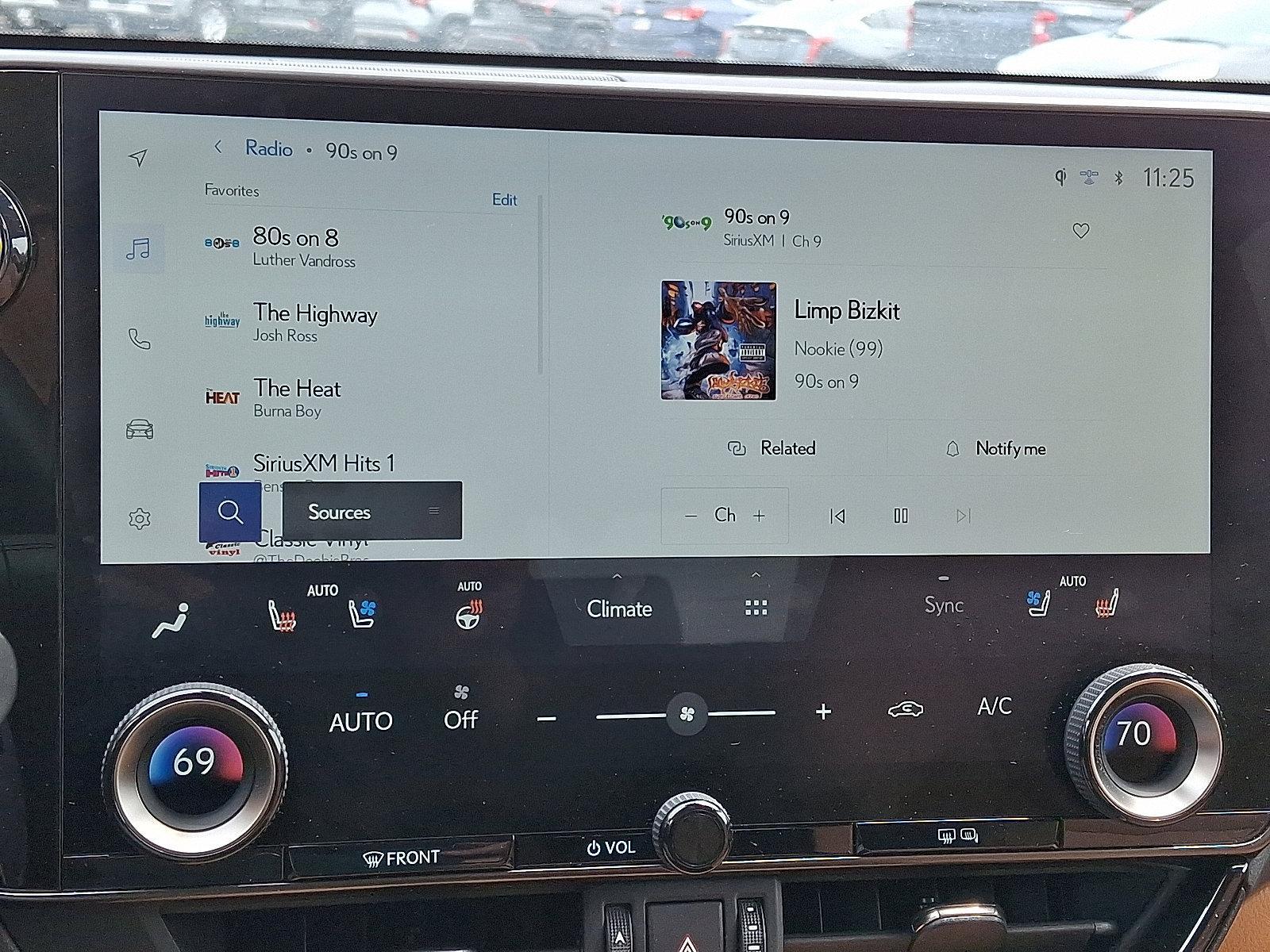 2025 Lexus NX Vehicle Photo in BETHLEHEM, PA 18017-9401