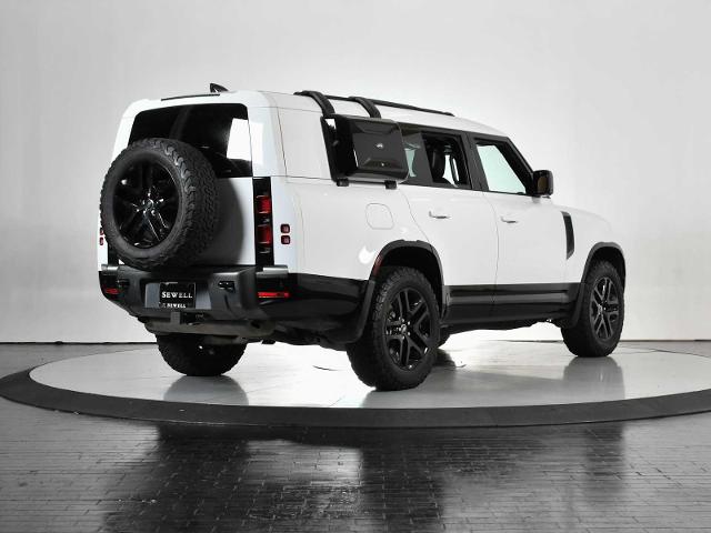 2024 Defender Vehicle Photo in DALLAS, TX 75235