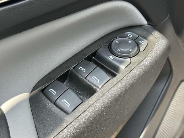 2022 Chevrolet Equinox Vehicle Photo in Roslyn, NY 11576
