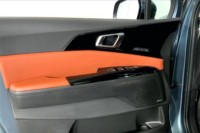 2023 Kia Carnival Vehicle Photo in Lees Summit, MO 64086