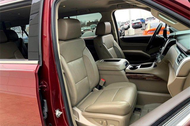 2020 GMC Yukon XL Vehicle Photo in TOPEKA, KS 66609-0000