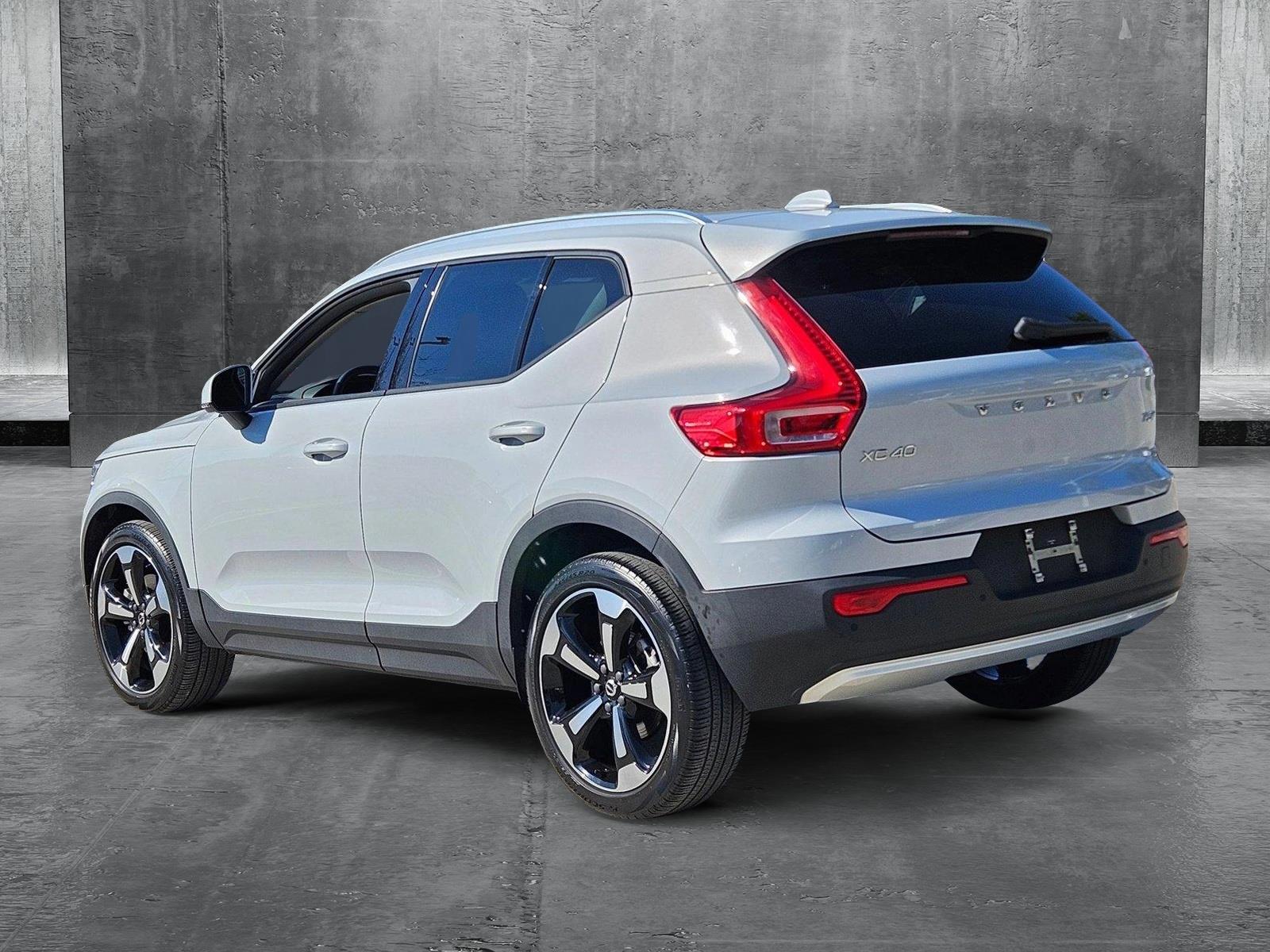 2022 Volvo XC40 Vehicle Photo in Pembroke Pines , FL 33027