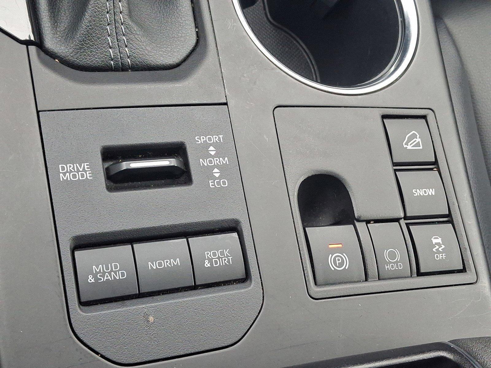 2023 Toyota Highlander Vehicle Photo in Harrisburg, PA 17111