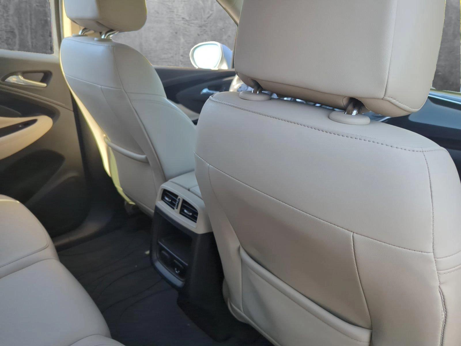 2018 Buick Envision Vehicle Photo in MEMPHIS, TN 38115-1503