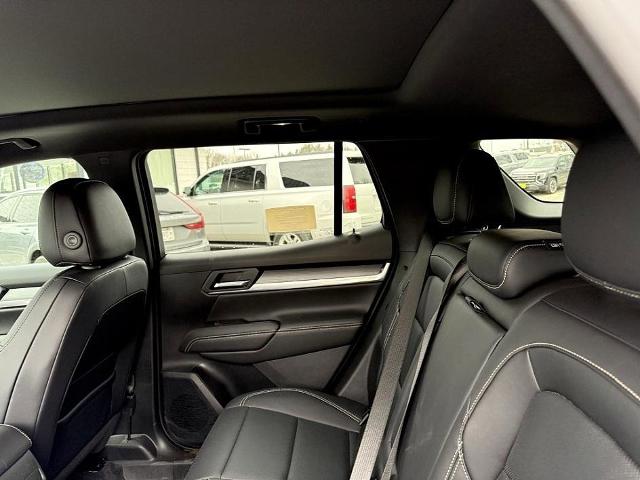 2025 GMC Terrain Vehicle Photo in CHICOPEE, MA 01020-5001