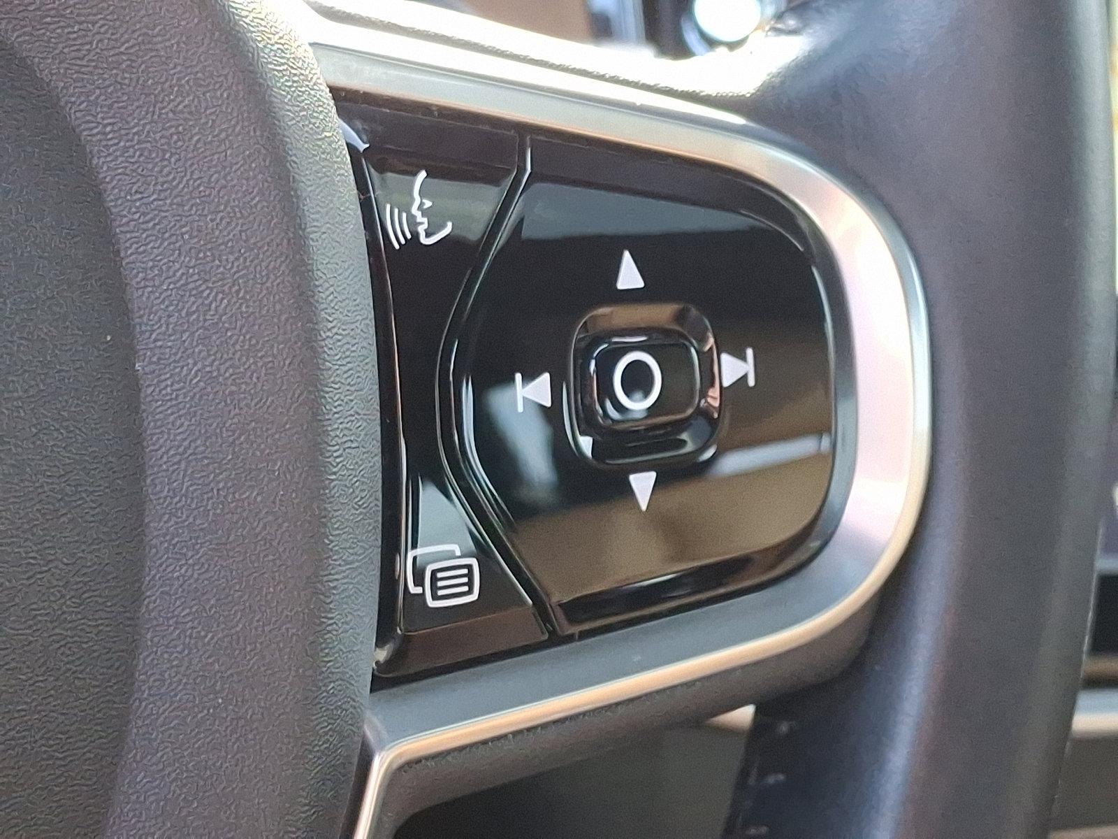 2017 Volvo S90 Vehicle Photo in Trevose, PA 19053