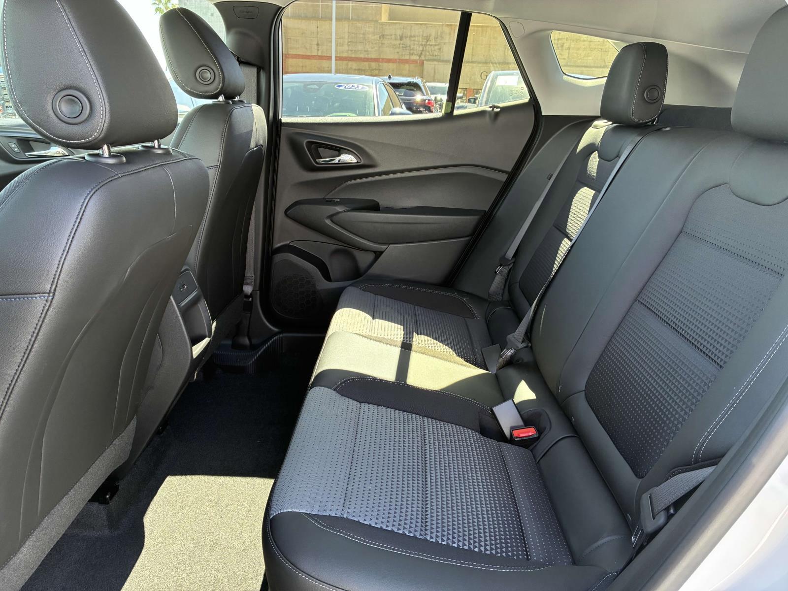 2025 Chevrolet Trax Vehicle Photo in LOS ANGELES, CA 90007-3794